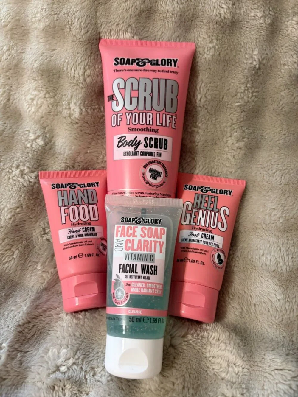 SOAP AND GLORY FEELING SPA-STRUCK GLOBAL MEGA SPA GIFT SET NEW